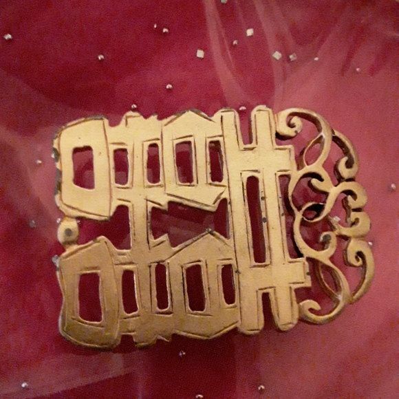 Gold Unique Brooch - Picture 6 of 6